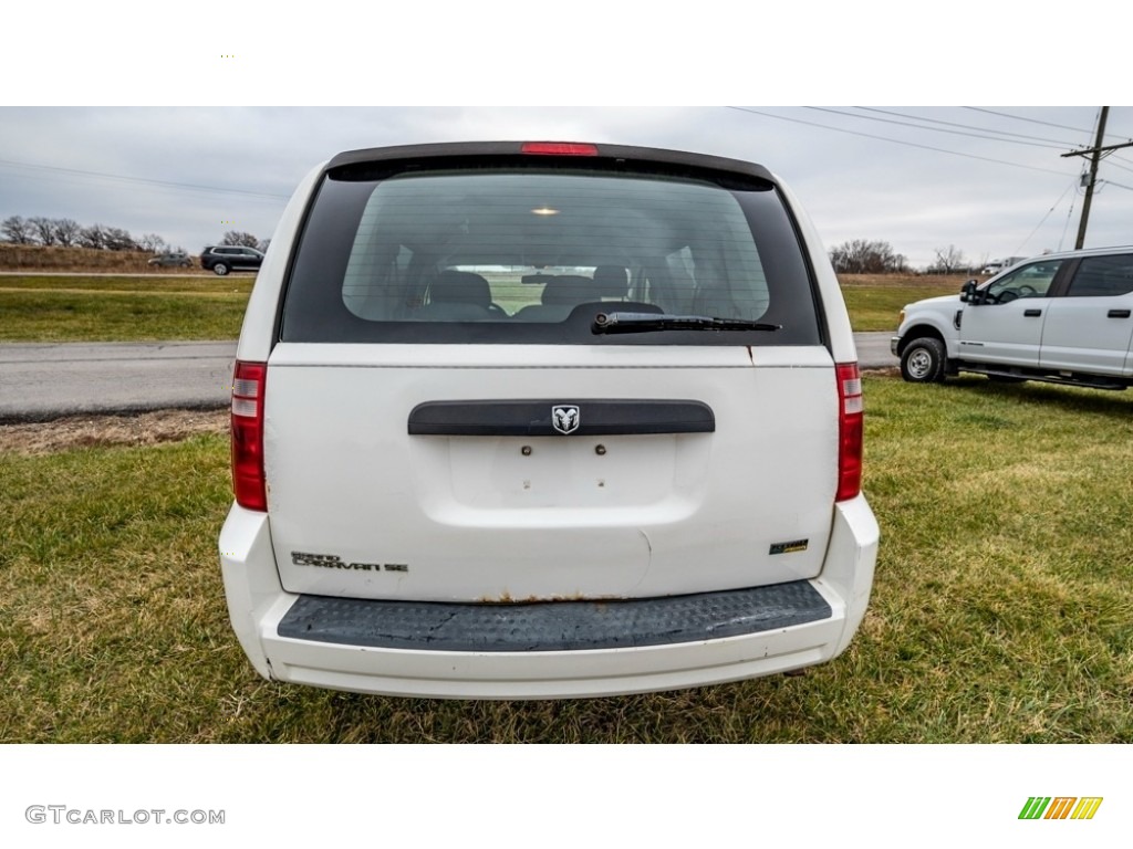 2008 Grand Caravan SE - Stone White / Dark Slate/Light Shale photo #5