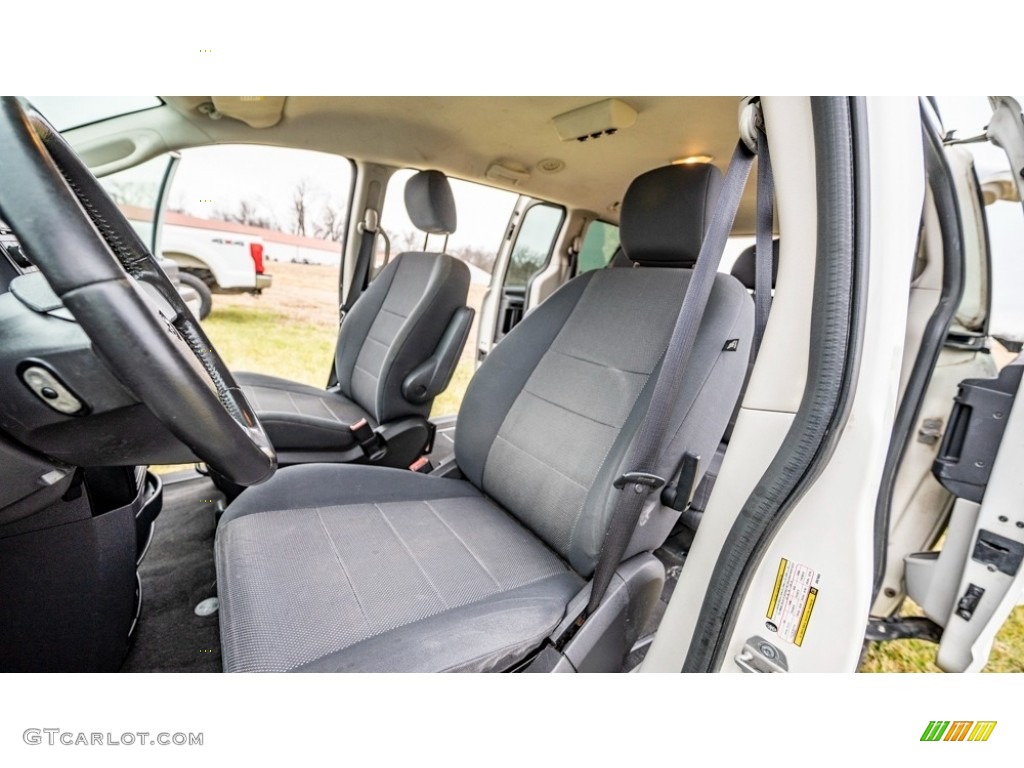 2008 Grand Caravan SE - Stone White / Dark Slate/Light Shale photo #17
