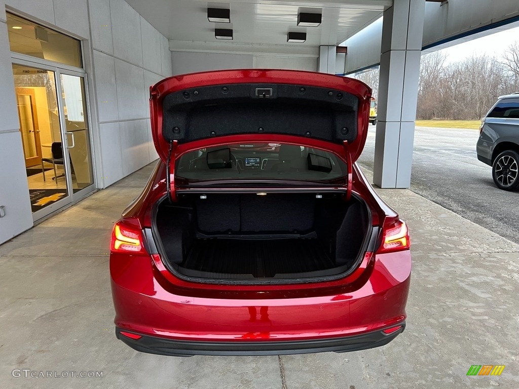 2023 Chevrolet Malibu LT Trunk Photos