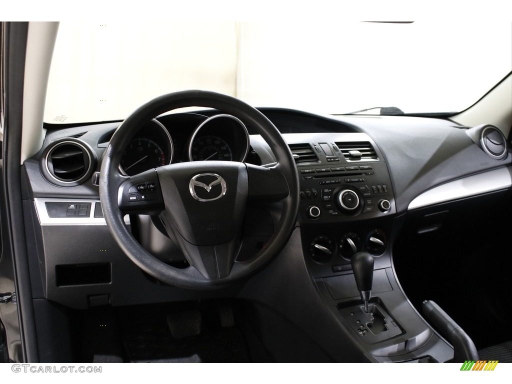 2013 MAZDA3 i SV 4 Door - Black Mica / Black photo #6