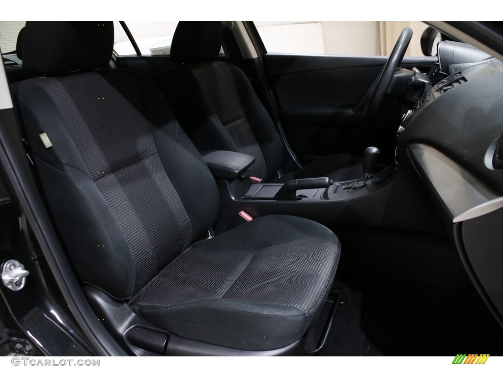 2013 MAZDA3 i SV 4 Door - Black Mica / Black photo #15