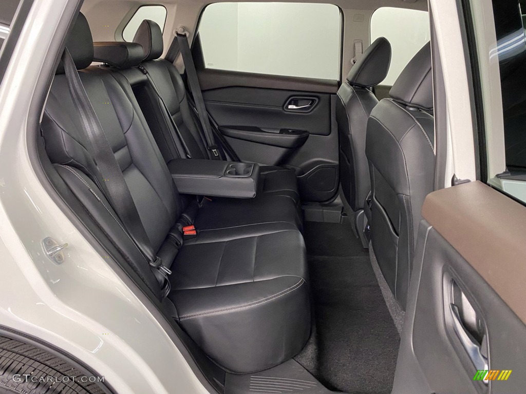 2022 Nissan Rogue SL Rear Seat Photos