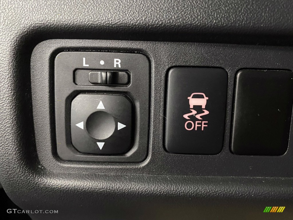 2020 Mitsubishi Mirage G4 ES Controls Photo #145300056