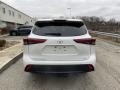 2023 Wind Chill Pearl Toyota Highlander XLE  photo #8
