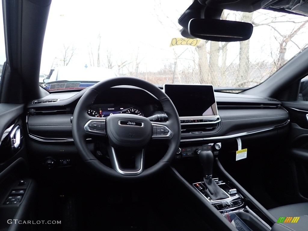 2022 Jeep Compass Altitude 4x4 Dashboard Photos