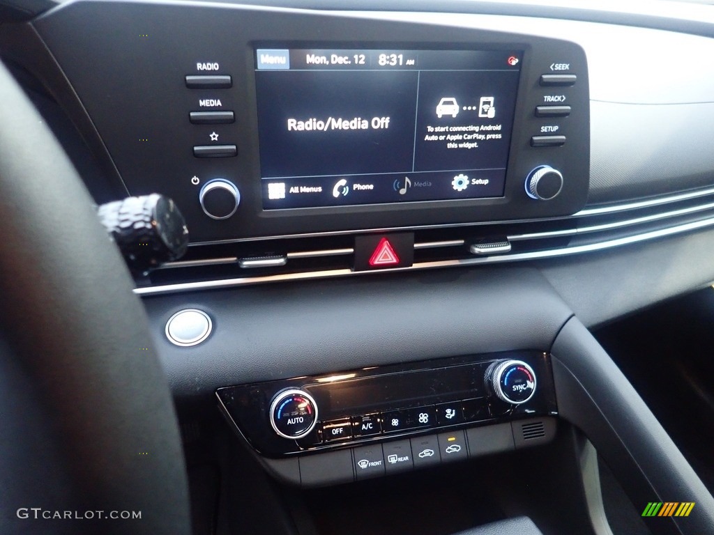 2023 Elantra SEL - Phantom Black / Black photo #17