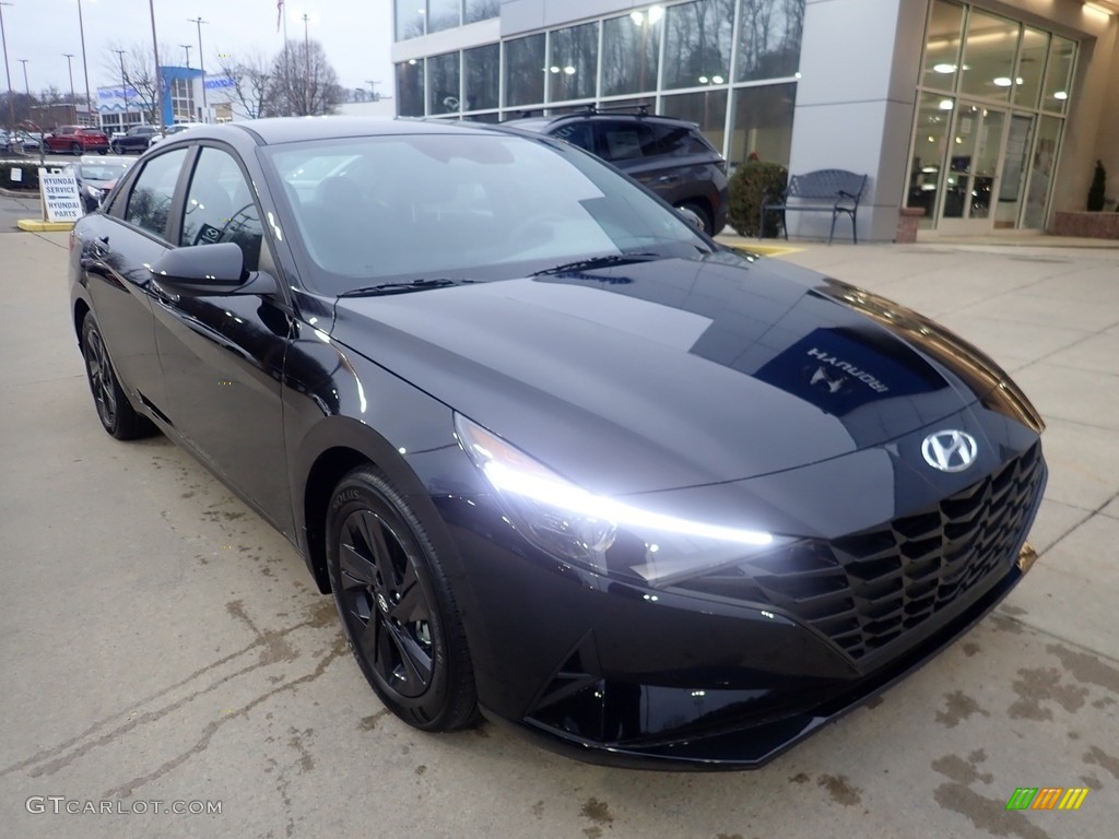 2023 Elantra SEL - Phantom Black / Medium Gray photo #9