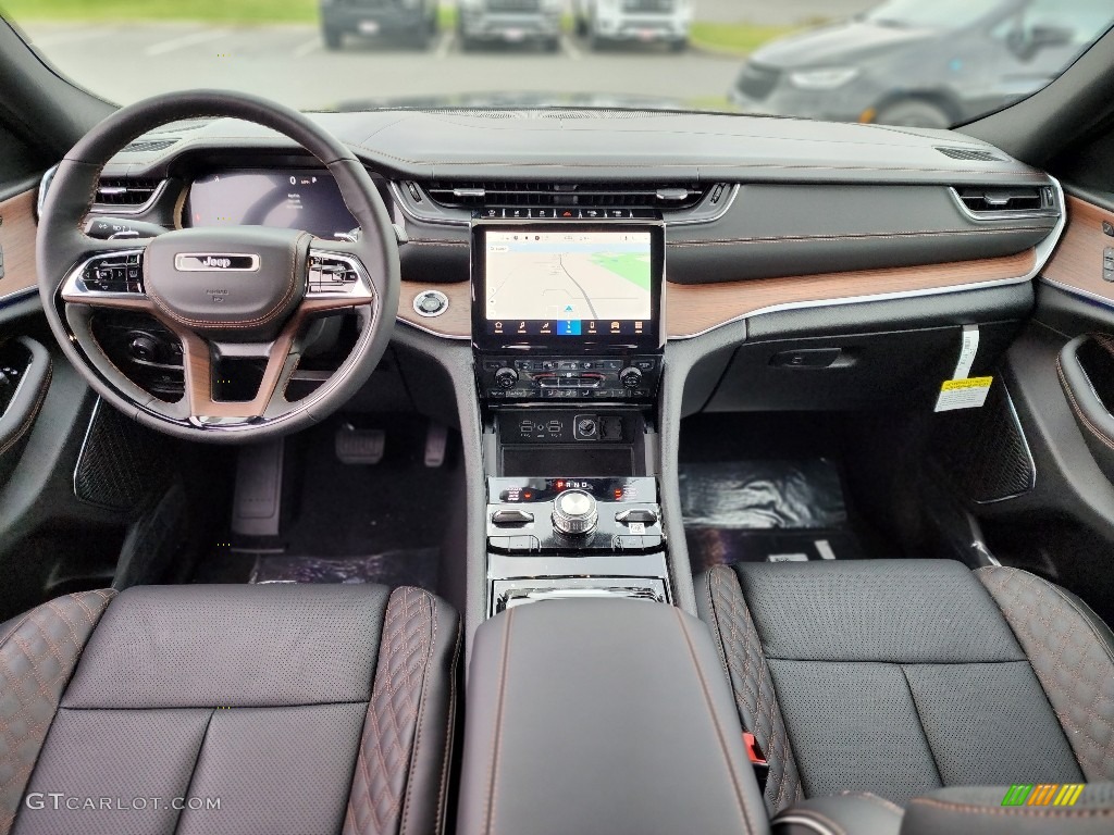 Global Black Interior 2023 Jeep Grand Cherokee L Summit 4x4 Photo #145303791
