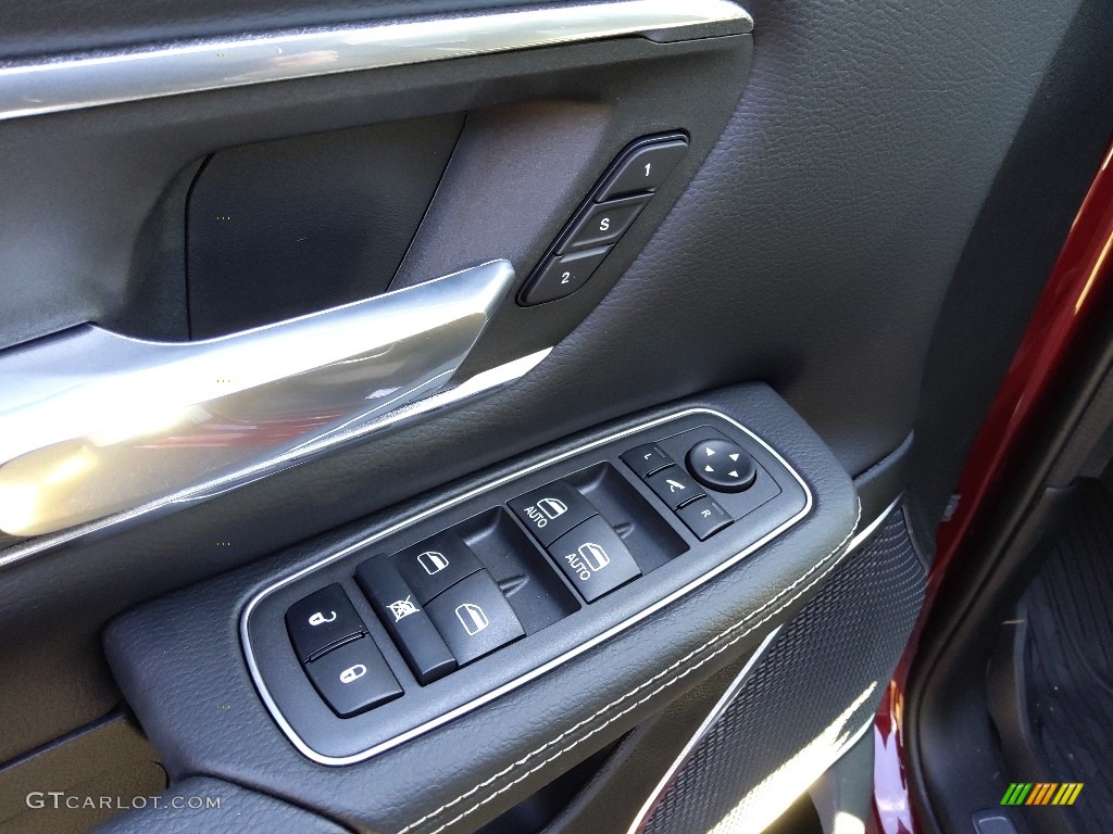 2022 1500 Laramie Crew Cab 4x4 - Delmonico Red Pearl / Black photo #12