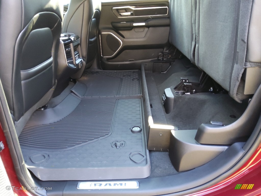 2022 1500 Laramie Crew Cab 4x4 - Delmonico Red Pearl / Black photo #15