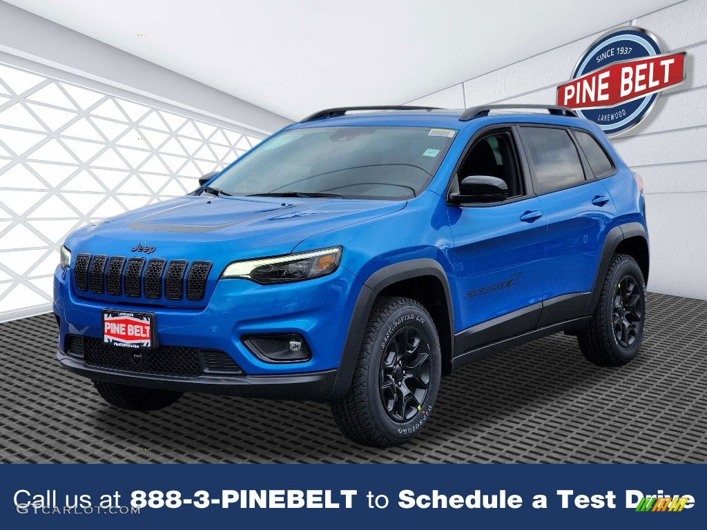 Hydro Blue Pearl Jeep Cherokee