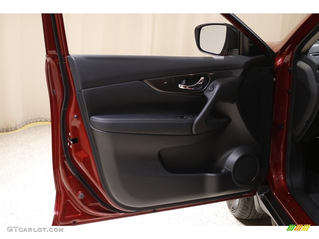 2020 Nissan Rogue SV AWD Charcoal Door Panel Photo #145305756