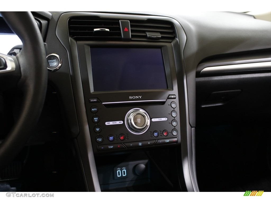 2020 Ford Fusion Titanium Controls Photo #145305906 | GTCarLot.com