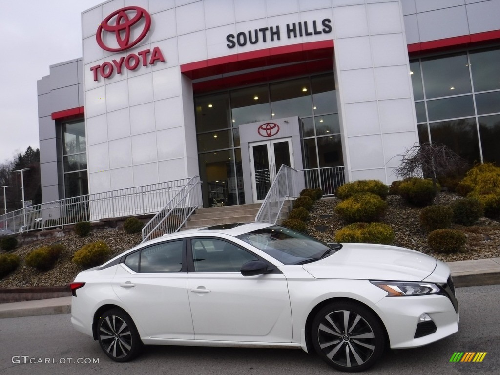 2020 Altima SR AWD - Glacier White / Charcoal photo #2