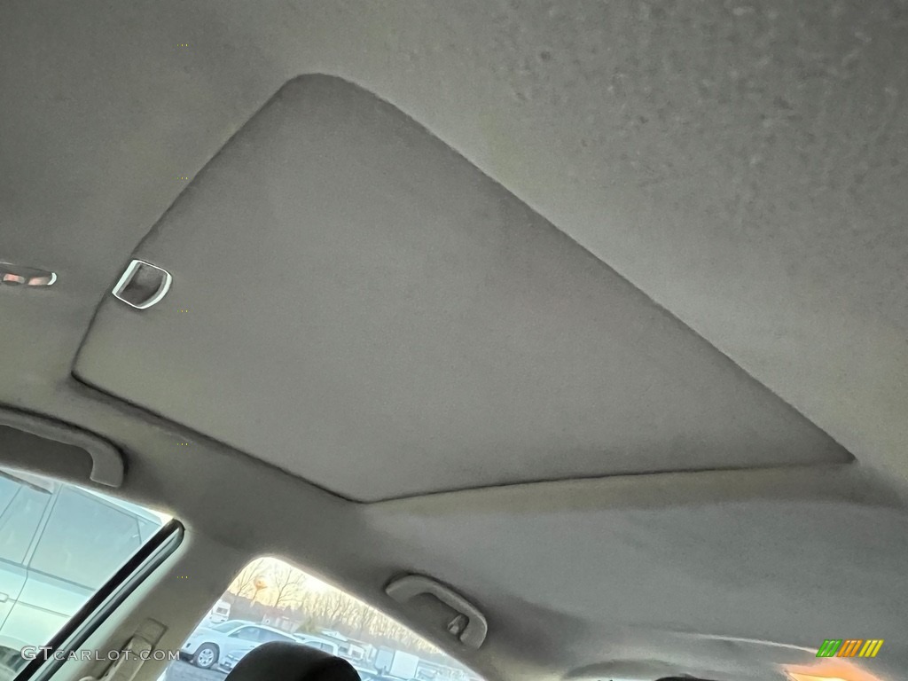 2009 MAZDA6 i Touring - Performance White / Gray photo #21