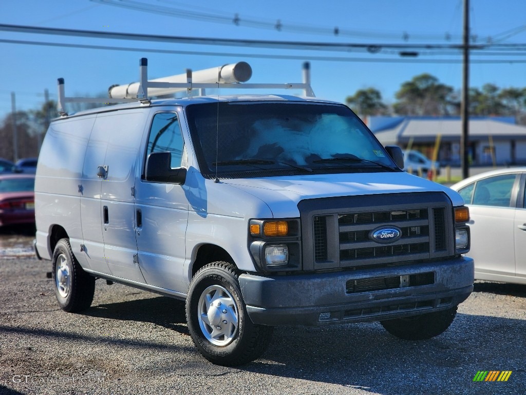 2013 E Series Van E250 Cargo - Oxford White / Medium Flint photo #3
