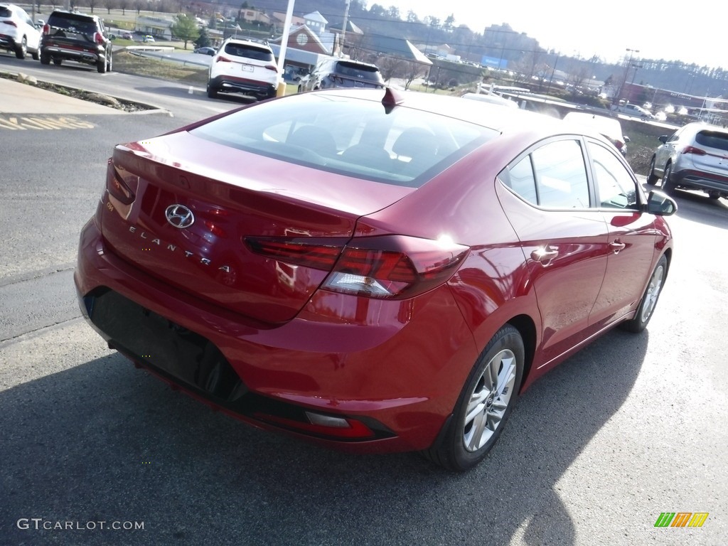2019 Elantra SEL - Scarlet Red / Beige photo #8