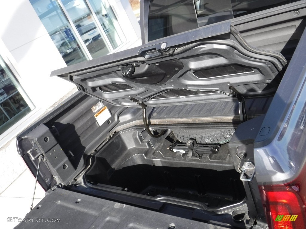 2019 Ridgeline RTL-T AWD - Modern Steel Metallic / Gray photo #12