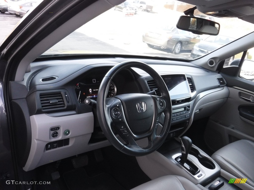 2019 Ridgeline RTL-T AWD - Modern Steel Metallic / Gray photo #16