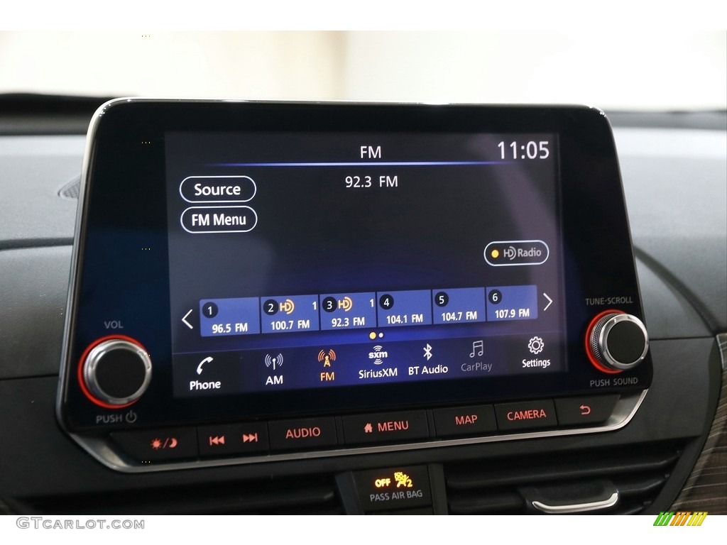 2019 Nissan Altima Platinum Controls Photo #145310265