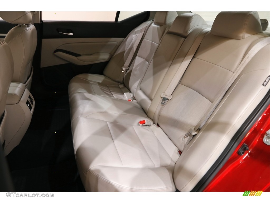 2019 Nissan Altima Platinum Rear Seat Photo #145310415