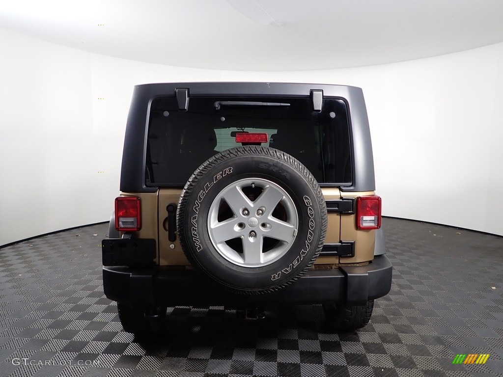 2015 Wrangler Unlimited Sport 4x4 - Copper Brown Pearl / Black photo #5