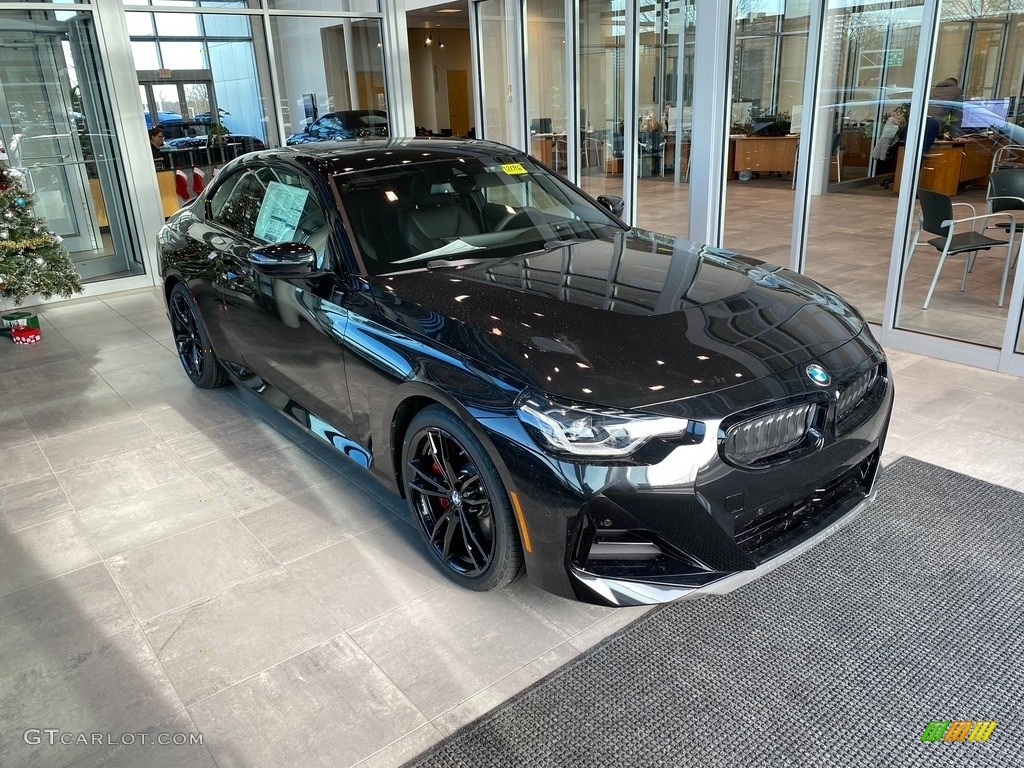 Black Sapphire Metallic BMW 2 Series