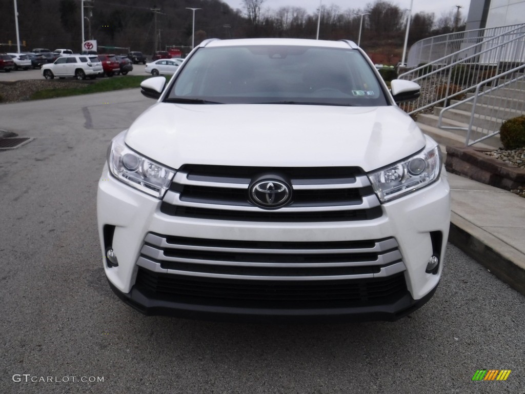 2019 Highlander XLE AWD - Blizzard Pearl White / Black photo #9