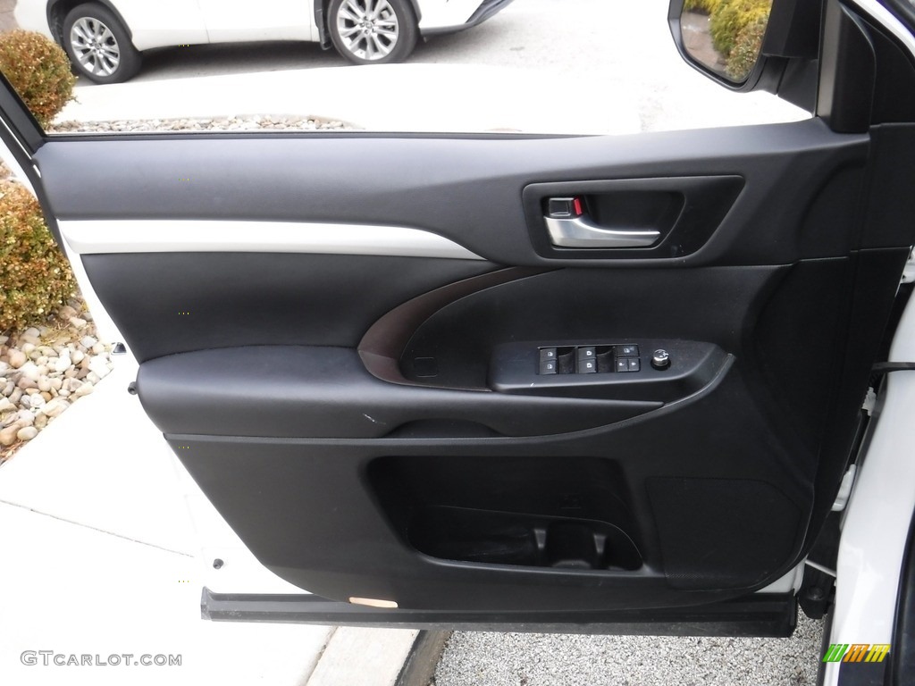 2019 Highlander XLE AWD - Blizzard Pearl White / Black photo #18