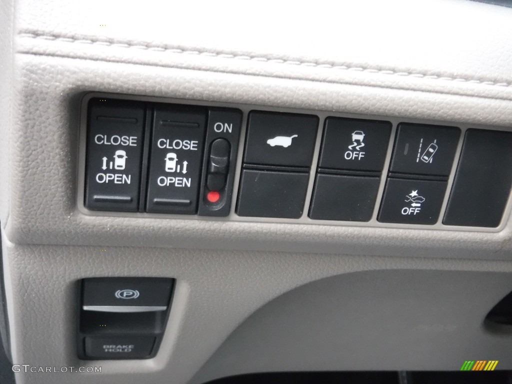 2019 Odyssey EX-L - White Diamond Pearl / Gray photo #10