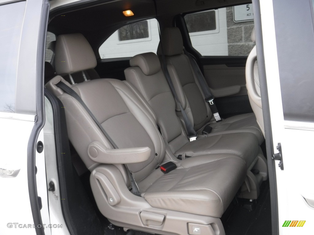 2019 Odyssey EX-L - White Diamond Pearl / Gray photo #26