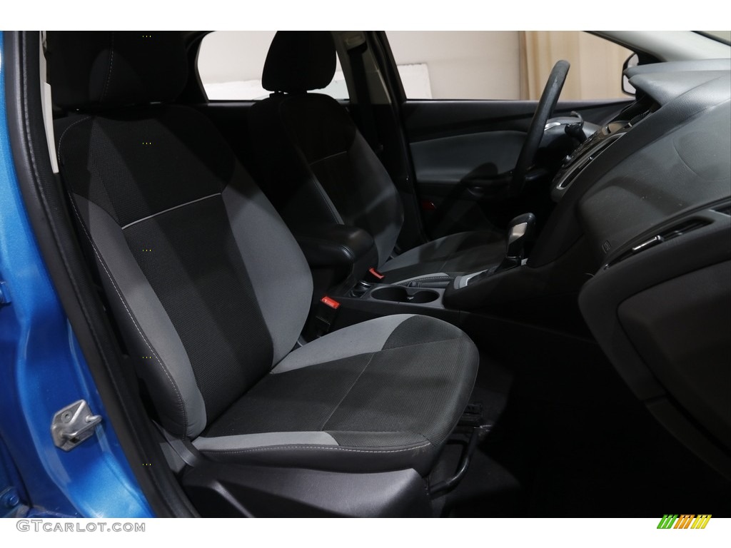 2014 Focus SE Hatchback - Blue Candy / Charcoal Black photo #14