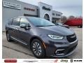 Granite Crystal Metallic 2022 Chrysler Pacifica Hybrid Limited