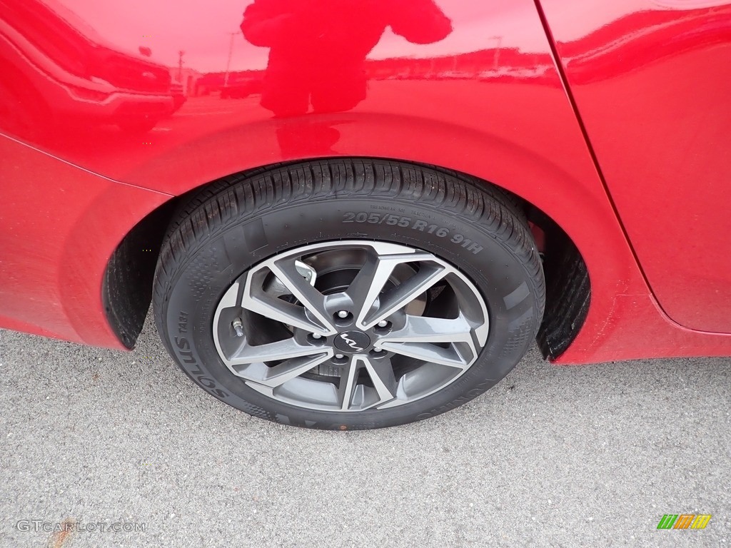 2023 Forte LXS - Currant Red / Black photo #9