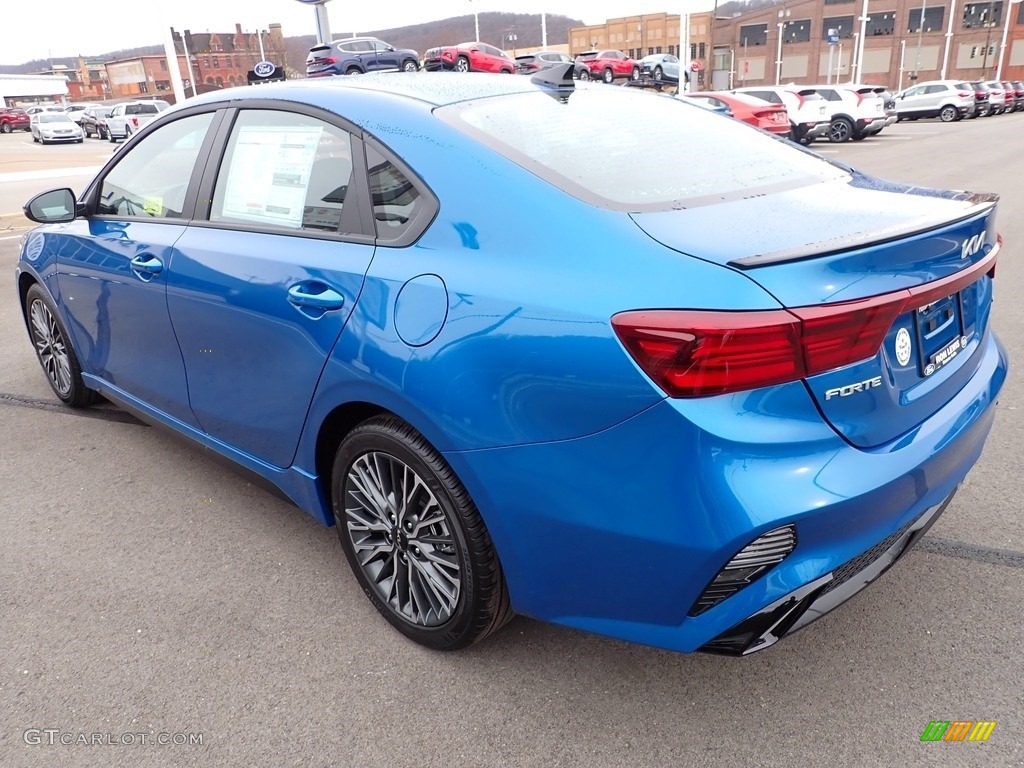 2023 Forte GT-Line - Sporty Blue / Black photo #6