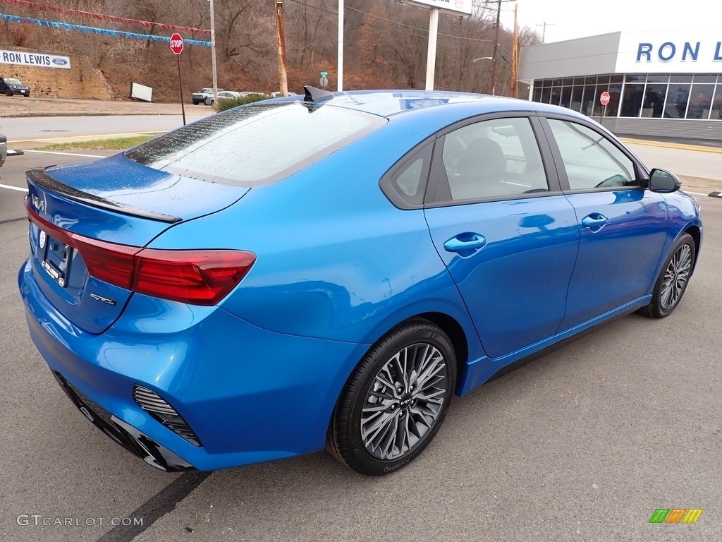 2023 Forte GT-Line - Sporty Blue / Black photo #8