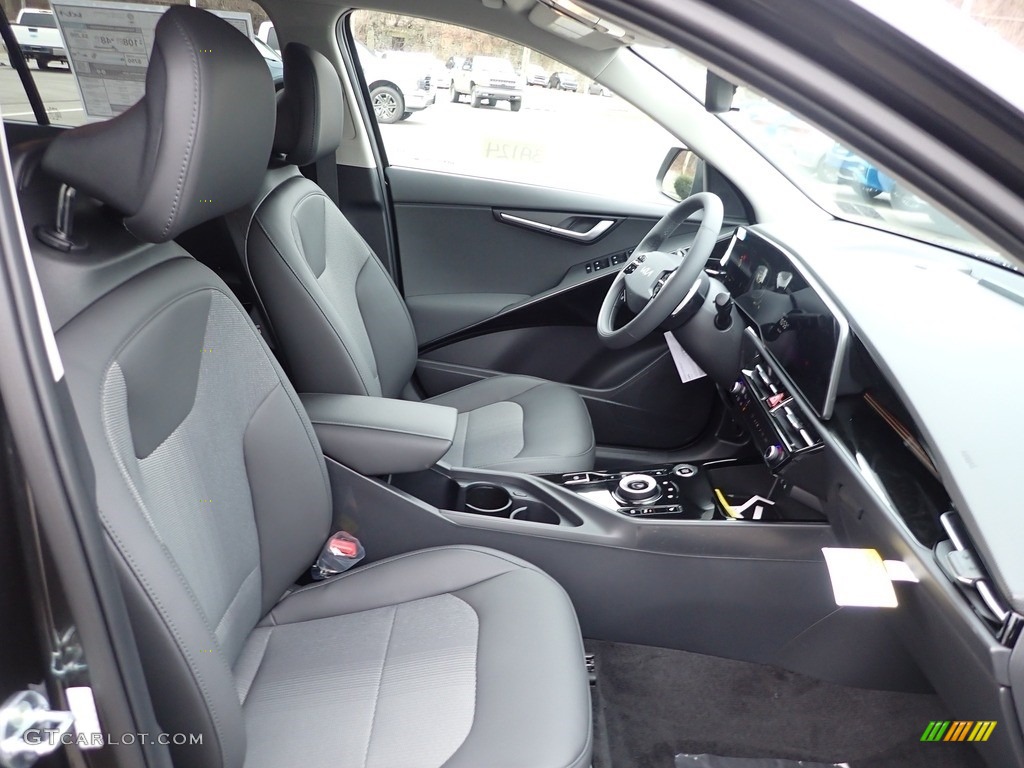 Charcoal Interior 2023 Kia Niro EX Hybrid Photo #145316637