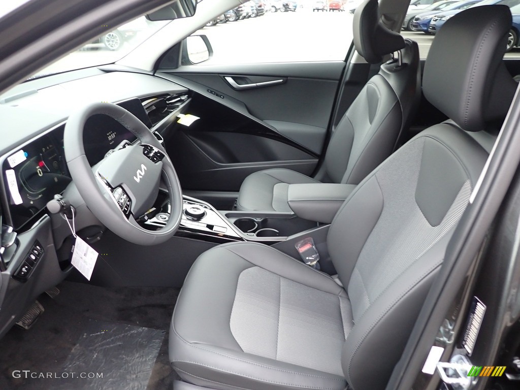 Charcoal Interior 2023 Kia Niro EX Hybrid Photo #145316709