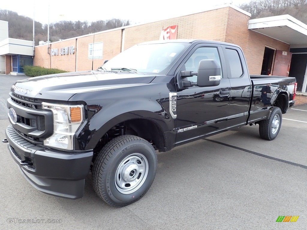 2022 Ford F250 Super Duty XL SuperCab 4x4 Exterior Photos