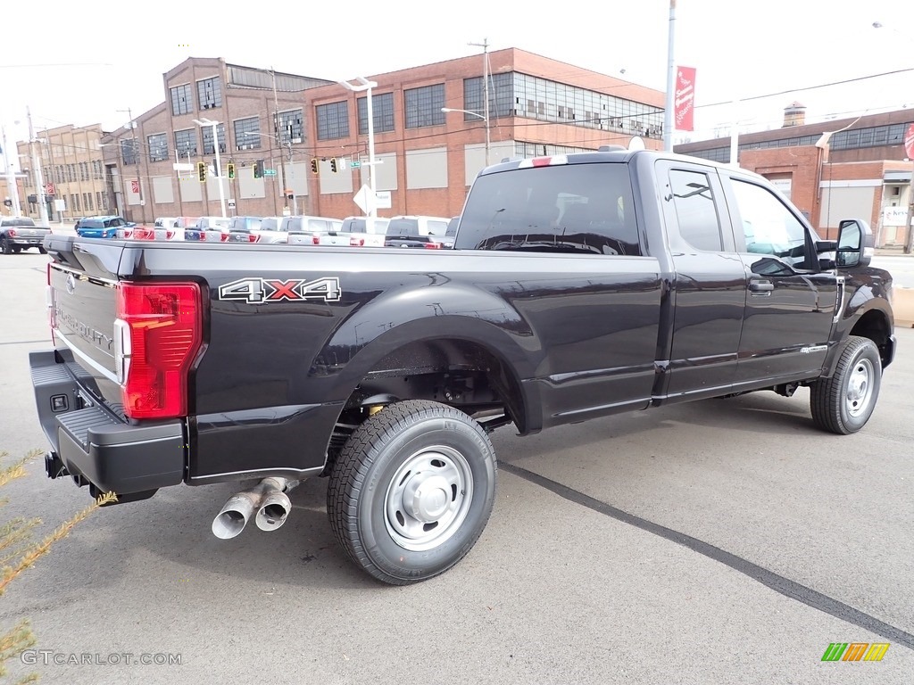 2022 F250 Super Duty XL SuperCab 4x4 - Agate Black / Medium Earth Gray photo #8