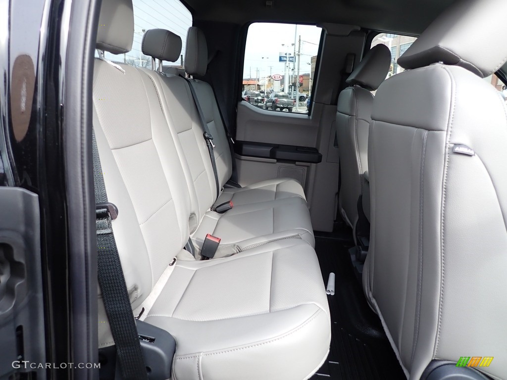 2022 Ford F250 Super Duty XL SuperCab 4x4 Rear Seat Photo #145317549
