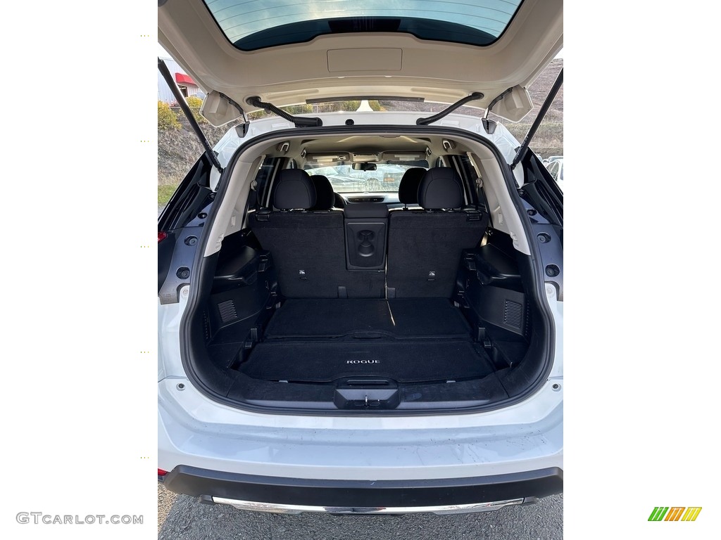 2018 Nissan Rogue S Trunk Photos