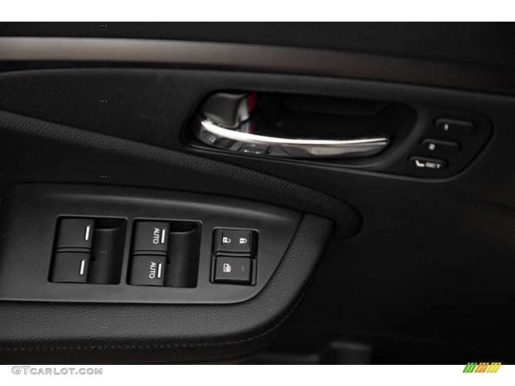 2022 Pilot Special Edition AWD - Platinum White Pearl / Black photo #36