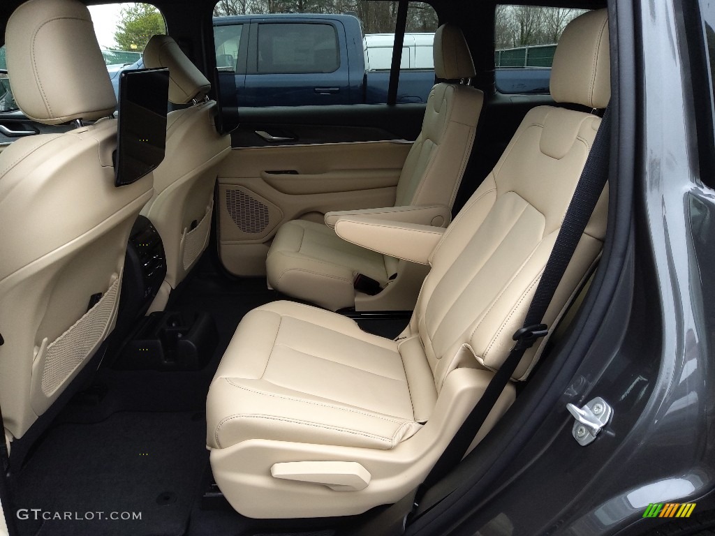 Wicker Beige/Global Black Interior 2023 Jeep Grand Cherokee L Limited 4x4 Photo #145319034