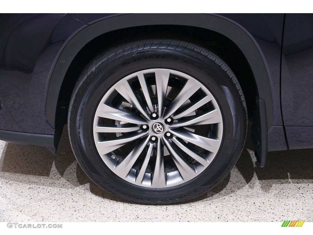 2022 Toyota Highlander Platinum AWD Wheel Photos