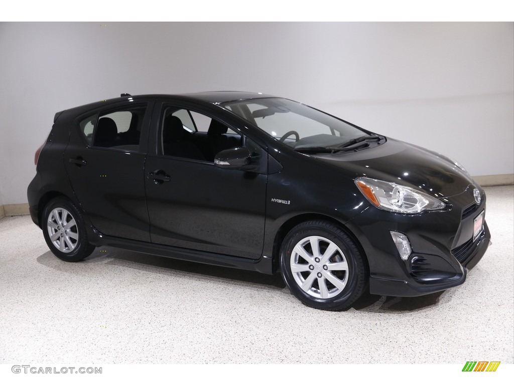 2017 Prius c Two - Black Sand Metallic / Gray photo #1