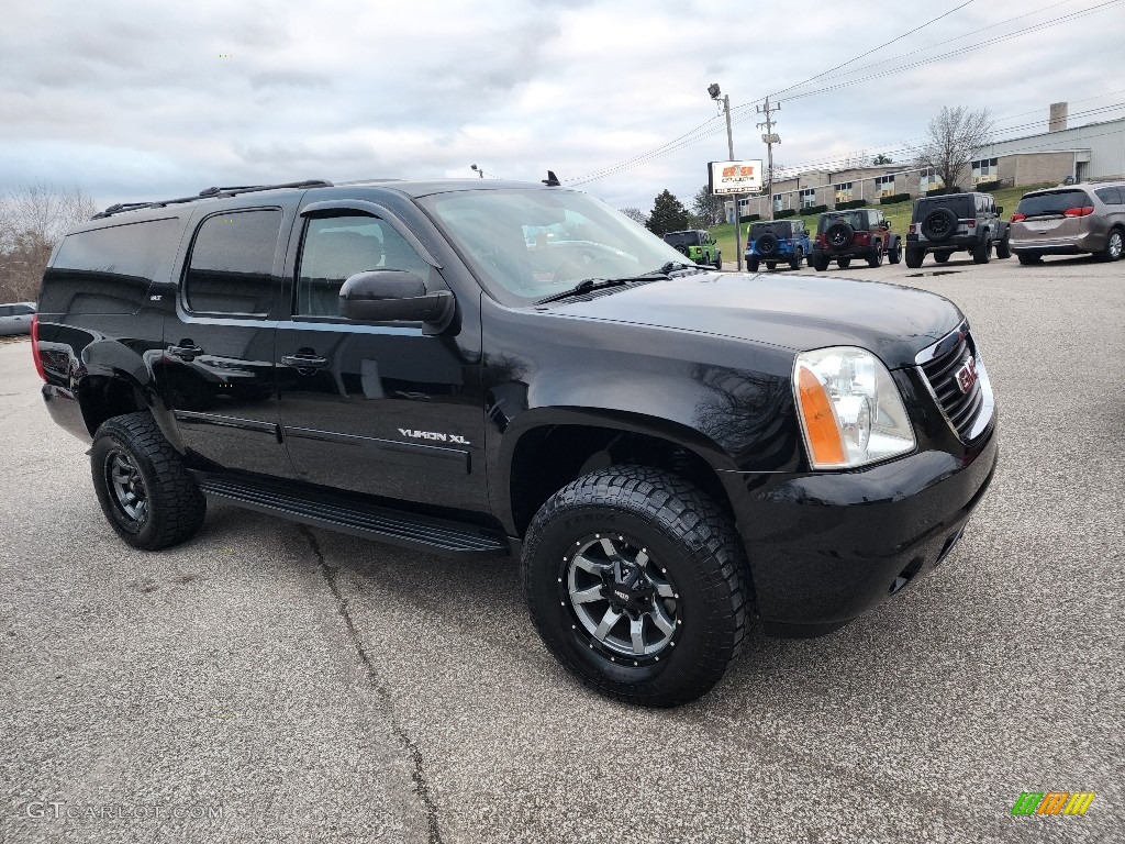 2013 Yukon XL SLT 4x4 - Onyx Black / Ebony photo #6