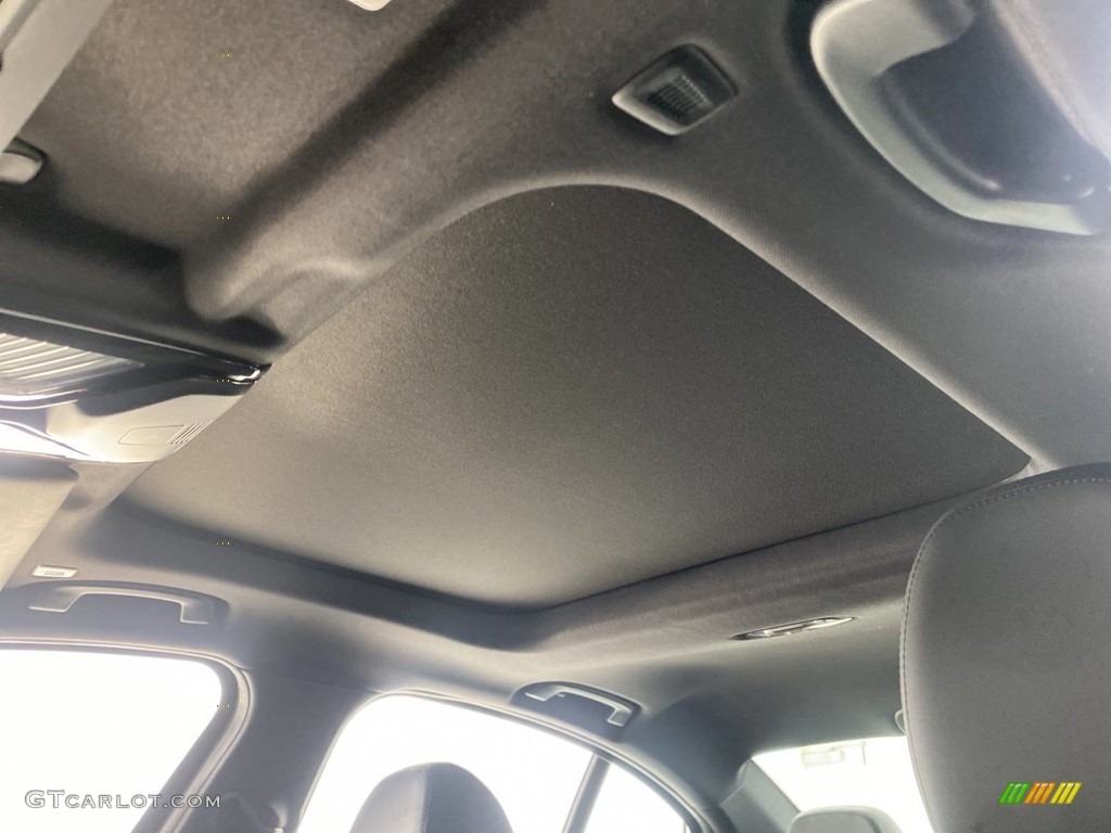 2019 3 Series 330i Sedan - Jet Black / Black photo #30