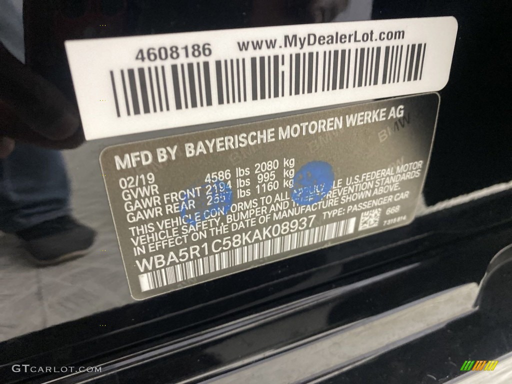 2019 3 Series 330i Sedan - Jet Black / Black photo #37