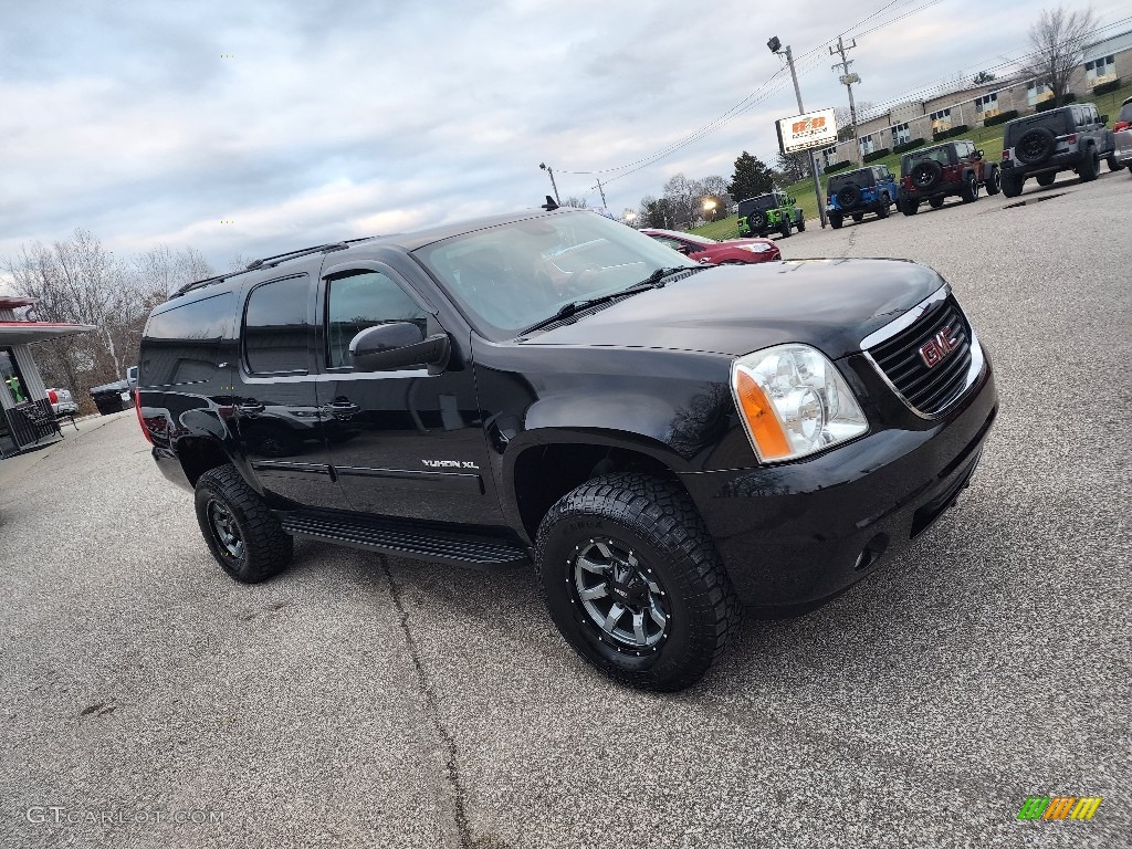 2013 Yukon XL SLT 4x4 - Onyx Black / Ebony photo #28